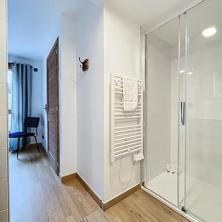 Carmin A303 - - Quartier Lery Daire *